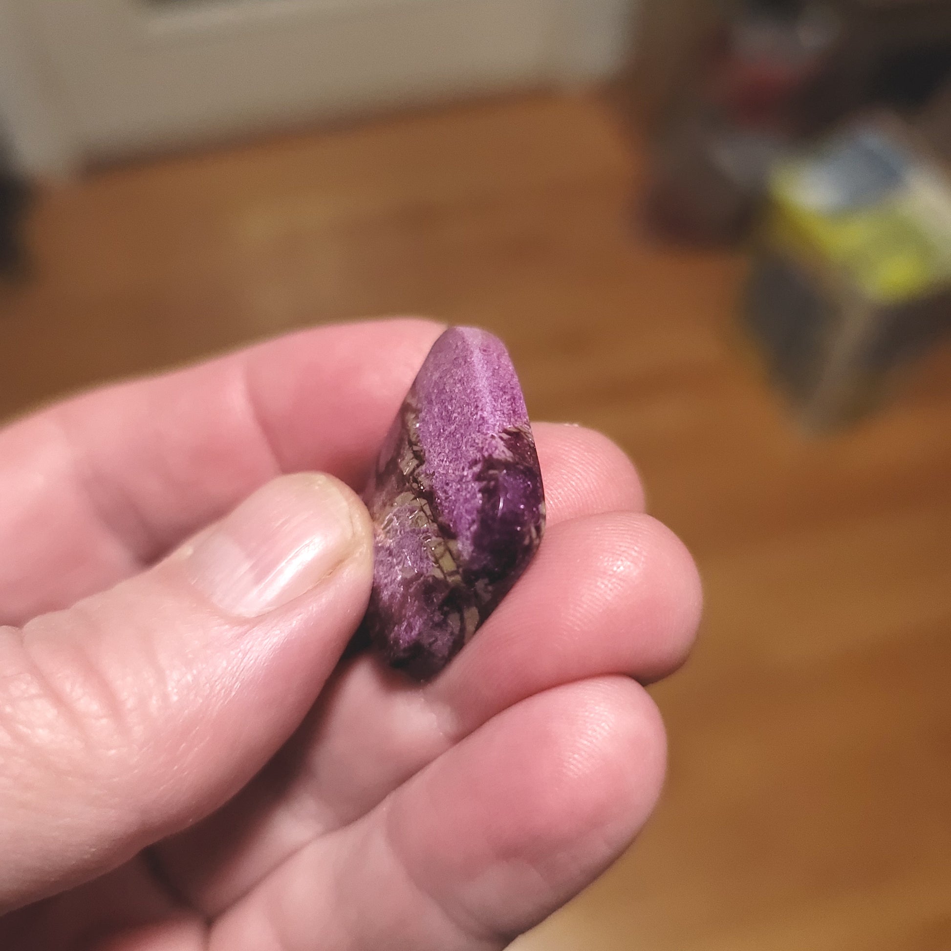 African Royal Stichtite Cabochon - side view