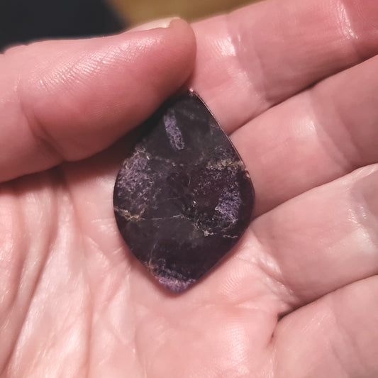 African Royal Stichtite Cabochon - side view