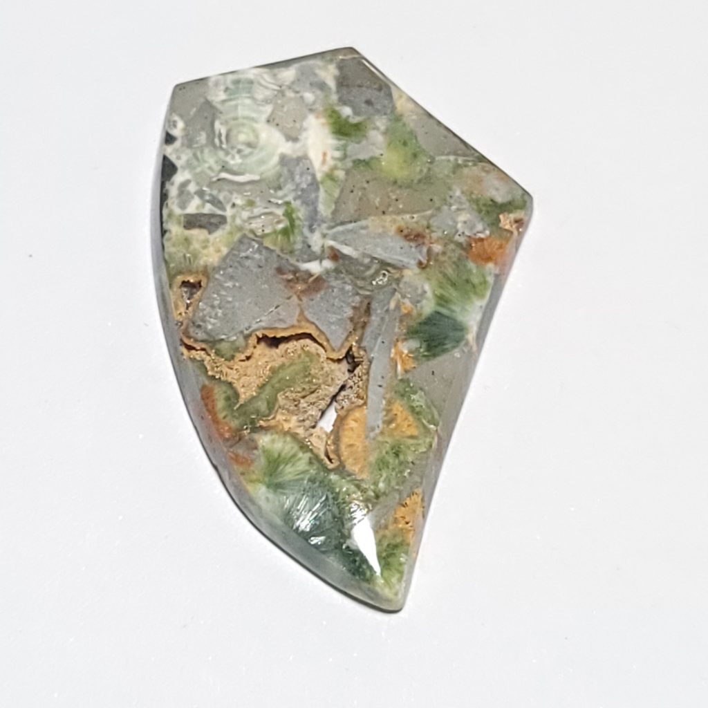 Arkansas Wavellite Shield Cabochon - 65 x 42.5 x 8.1 mm - 139.3 ct